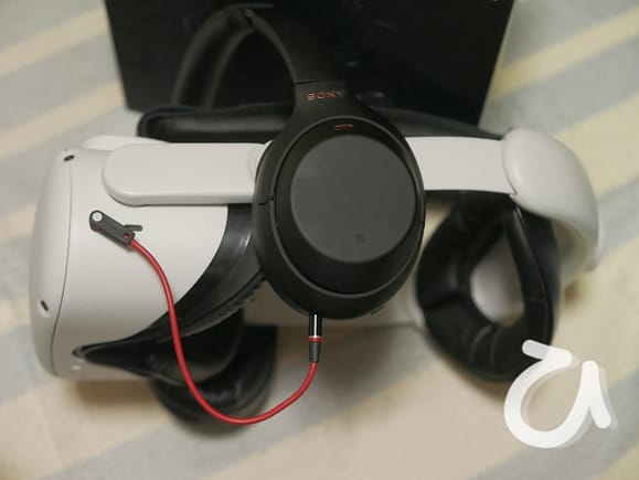 Meta Quest2。やっぱり、ちゃんとしたヘッドホンが必要だ！ - ひーちー